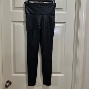Women’s SPANX Faux Leather Leggings High Rise Black Shiny Size Medium